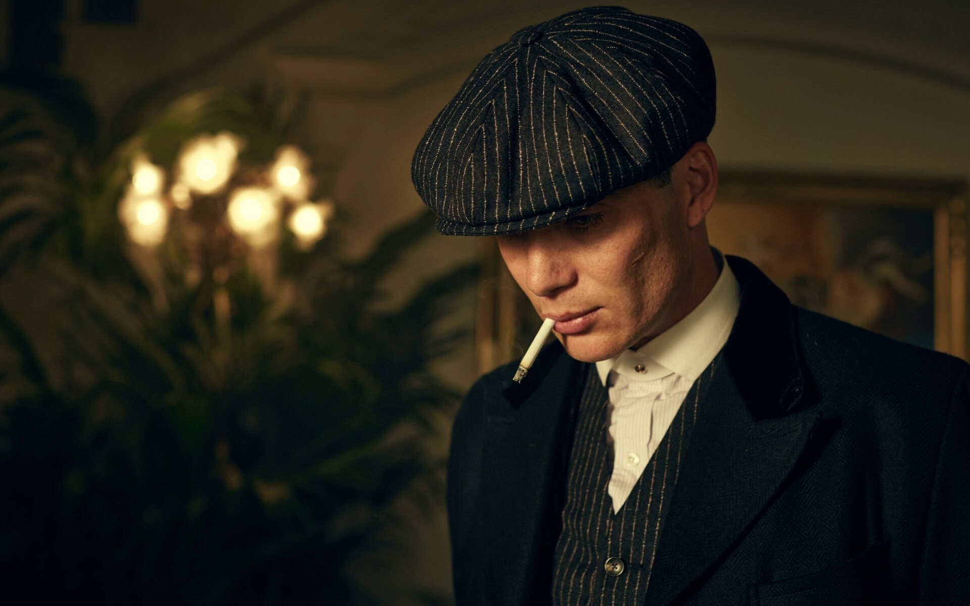 Thomas Shelby (Cillian Murphy), Shelby Company, Pinstripe newsboy cap, Cigarette and three-piece suit Thomas Shelby (Cillian Murphy), Shelby Company, Pinstripe newsboy cap, Cigarette and three-piece suit — 1920×1200 HD wallpaper