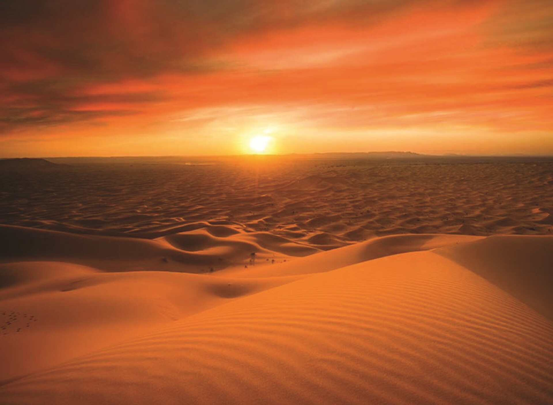 Sahara sand dunes, Desert horizon sunset, Orange cloudy sky Sahara sand dunes, Desert horizon sunset, Orange cloudy sky — 1920×1408 HD wallpaper