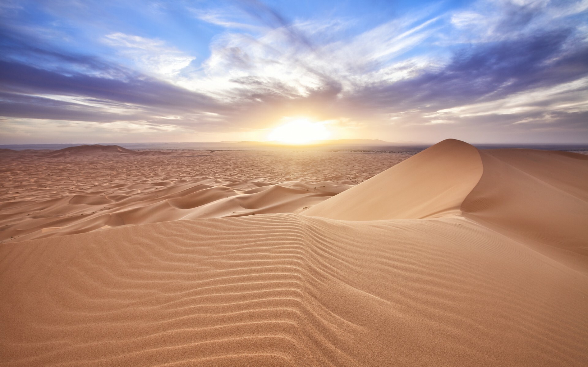 Sahara sand dunes, Sunset horizon glow, Rippled desert sand Sahara sand dunes, Sunset horizon glow, Rippled desert sand — 1920×1200 HD wallpaper