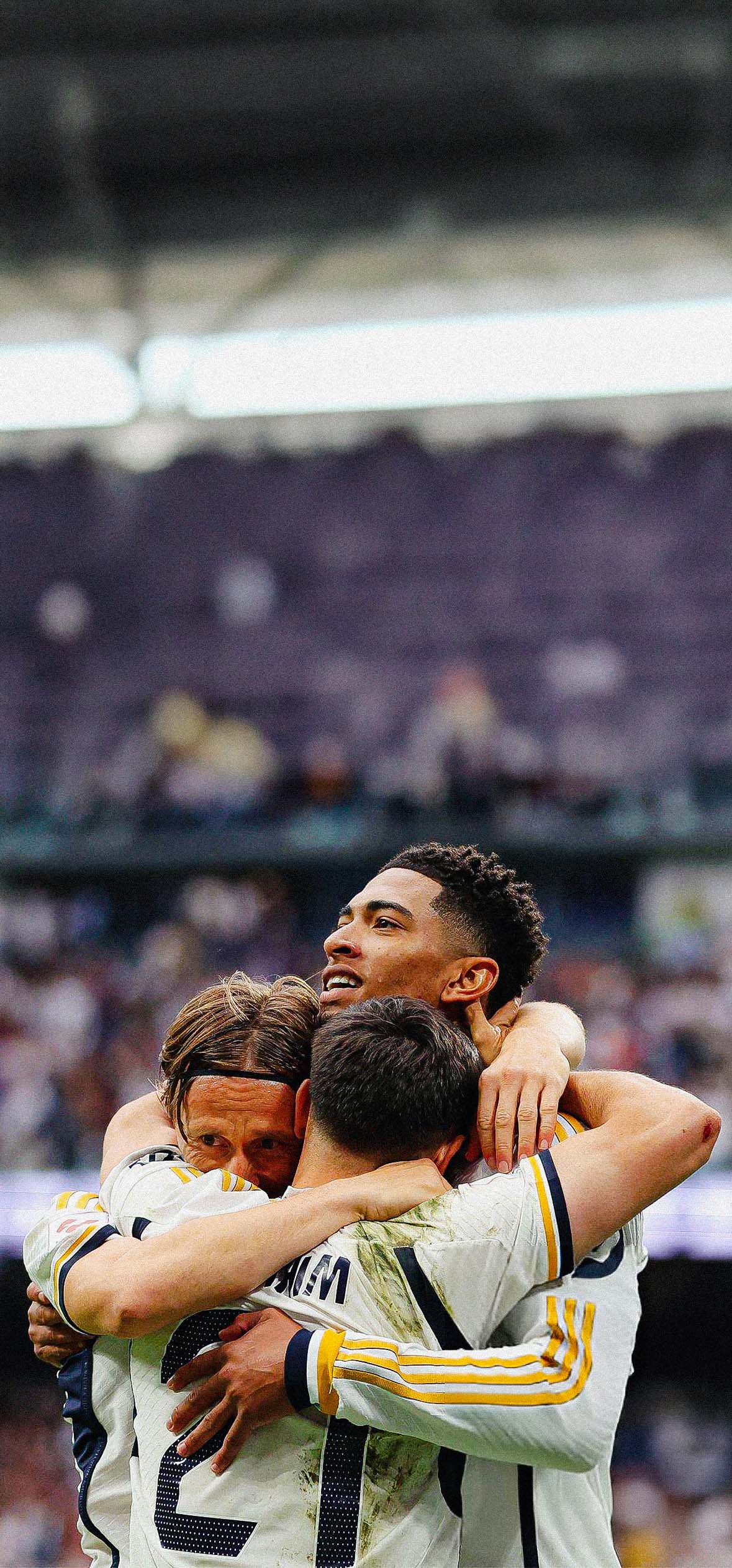 Real Madrid UEFA Field Team Wallpapers 4K iPhone — 1179×2526 HD wallpaper
