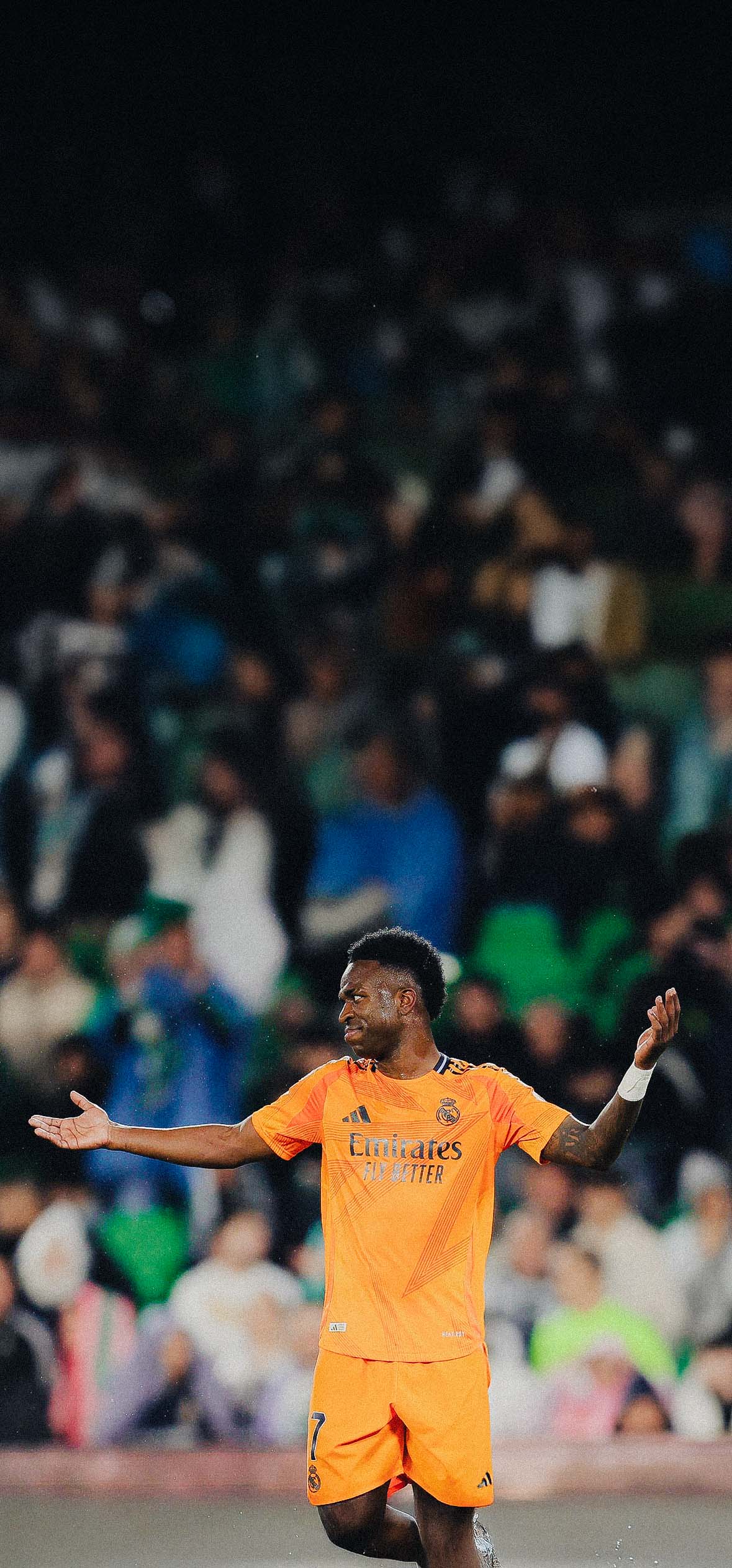 Vinicius Junior Game Day Action Wallpapers 4K iPhone Vinicius Junior Game Day Action Wallpapers 4K iPhone — 1179×2526 HD wallpaper