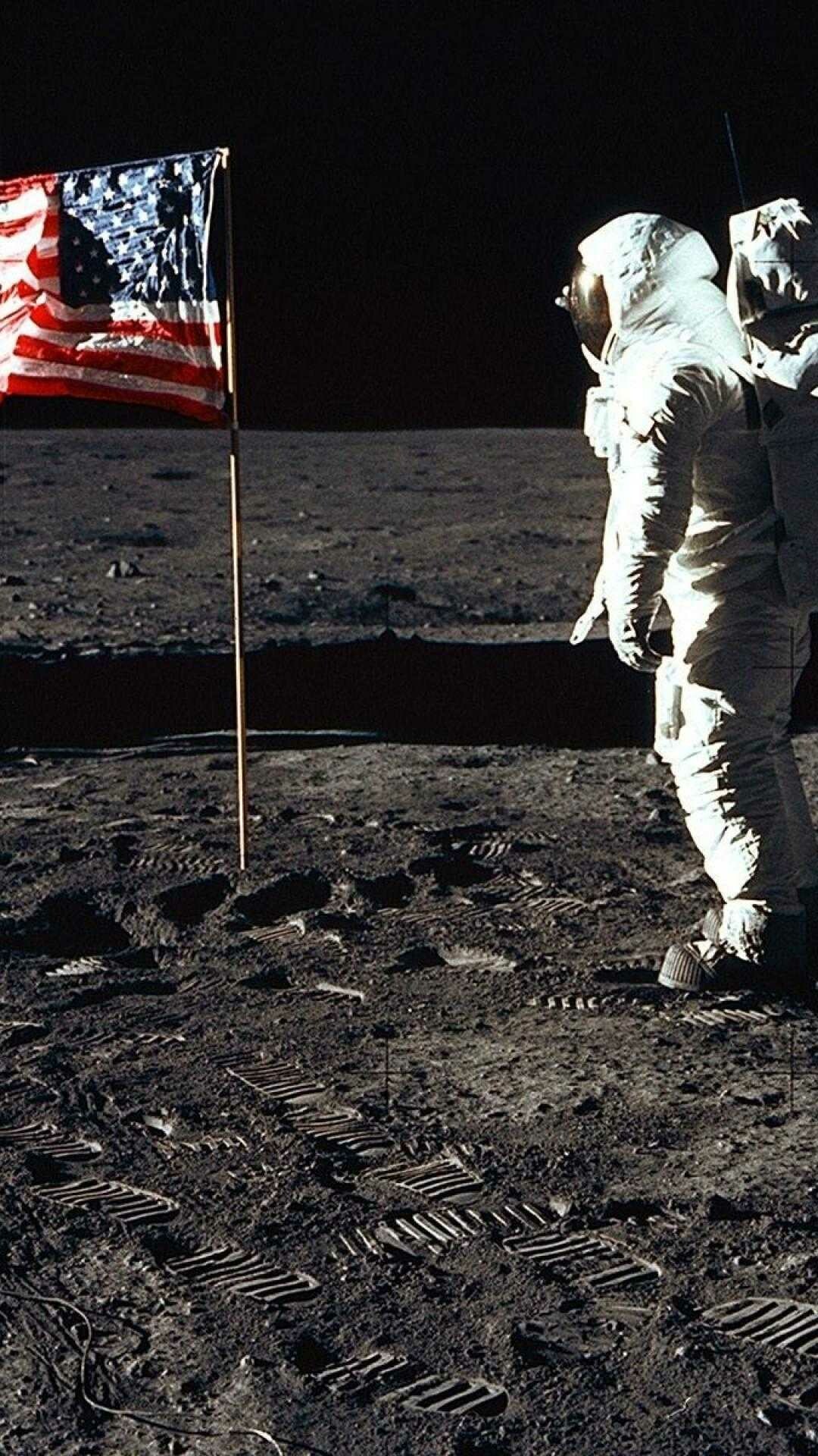 Buzz Aldrin astronaut, American flag lunar surface, Boot prints moon regolith Buzz Aldrin astronaut, American flag lunar surface, Boot prints moon regolith — 1080×1920 HD wallpaper