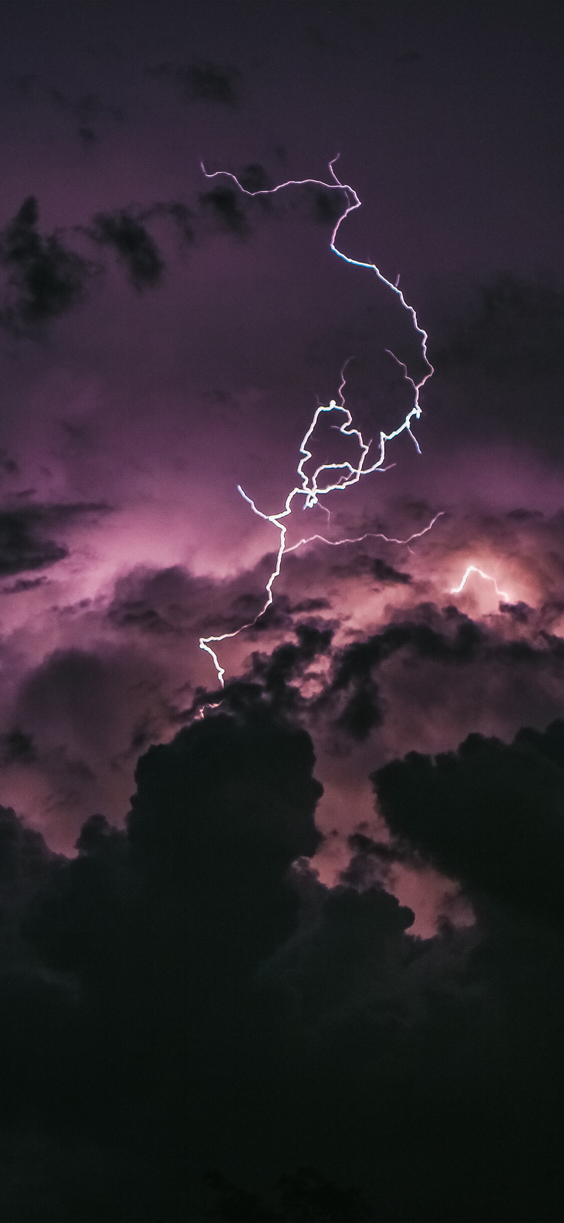 Dark sky, Thunder Wallpaper, HD Phone Dark sky, Thunder Wallpaper, HD Phone — 1125×2436 HD wallpaper