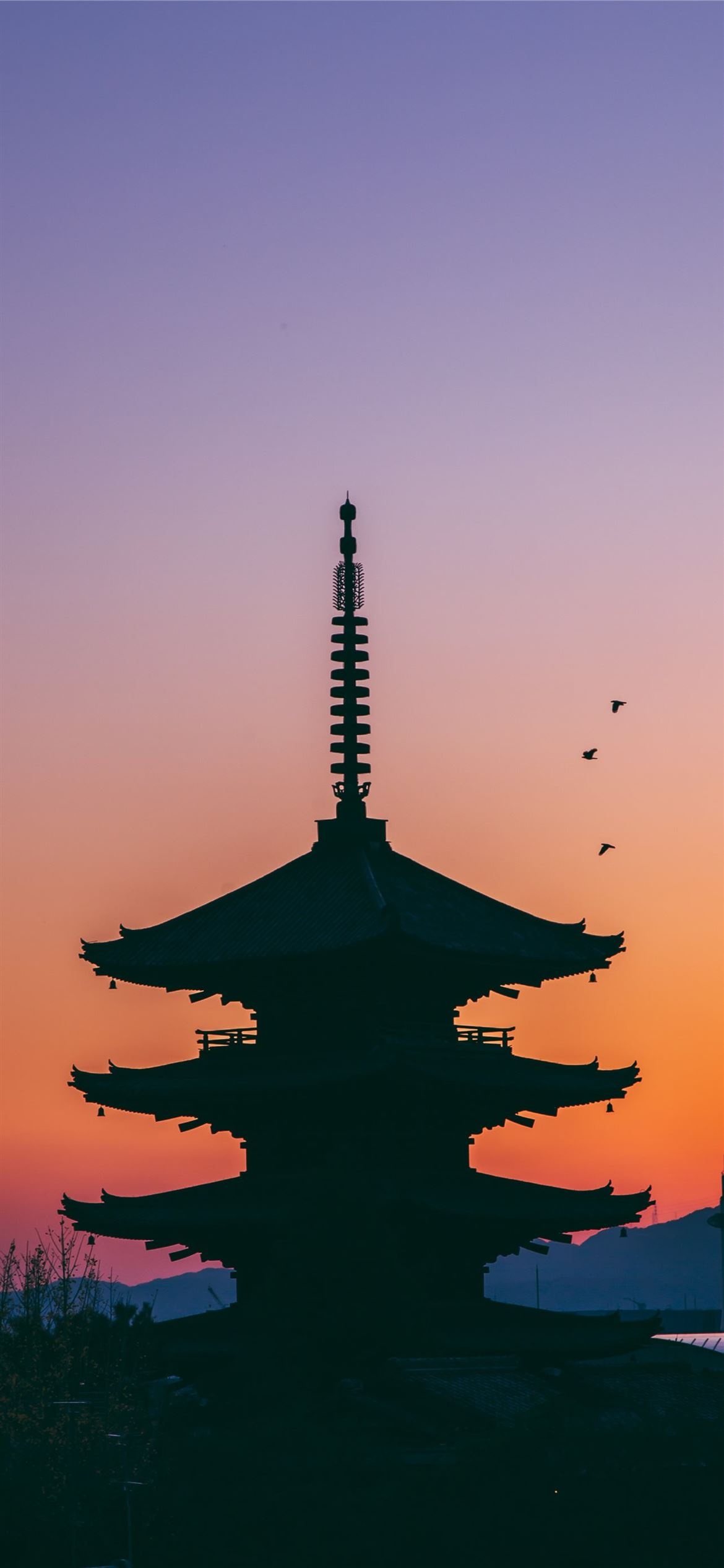 Yasaka Pagoda silhouette, Birds flying sunset, Purple orange sky Yasaka Pagoda silhouette, Birds flying sunset, Purple orange sky — 1170×2532 HD wallpaper