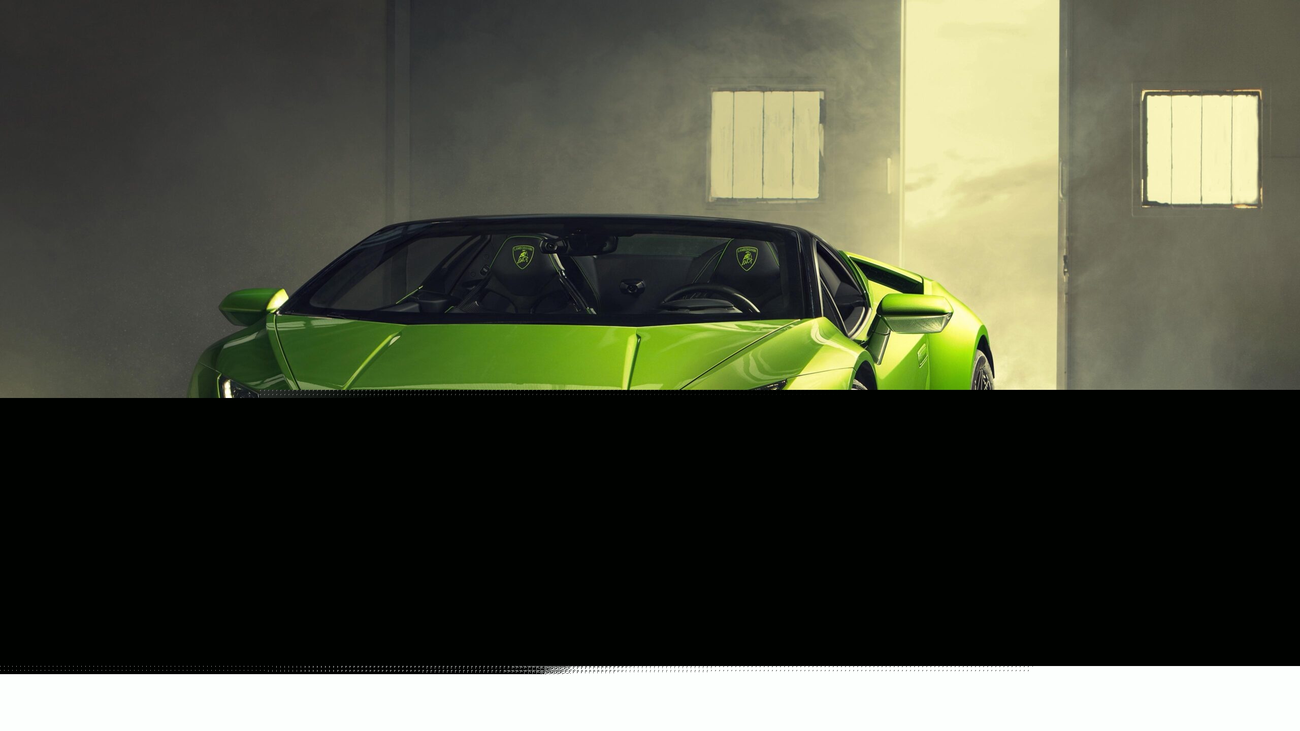 Lamborghini Huracan Evo Spyder, Green front, Industrial warehouse interior Lamborghini Huracan Evo Spyder, Green front, Industrial warehouse interior — 2560×1440 HD wallpaper