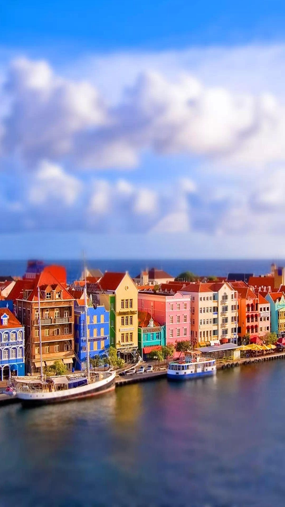 Willemstad Handelskade Curacao, Dutch colonial waterfront, Moored boats along harbor Willemstad Handelskade Curacao, Dutch colonial waterfront, Moored boats along harbor — 1080×1920 HD wallpaper