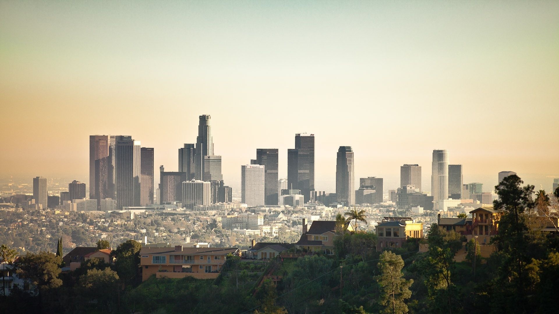 US Bank Tower, Hillside homes, Hazy sunset US Bank Tower, Hillside homes, Hazy sunset — 1920×1080 HD wallpaper