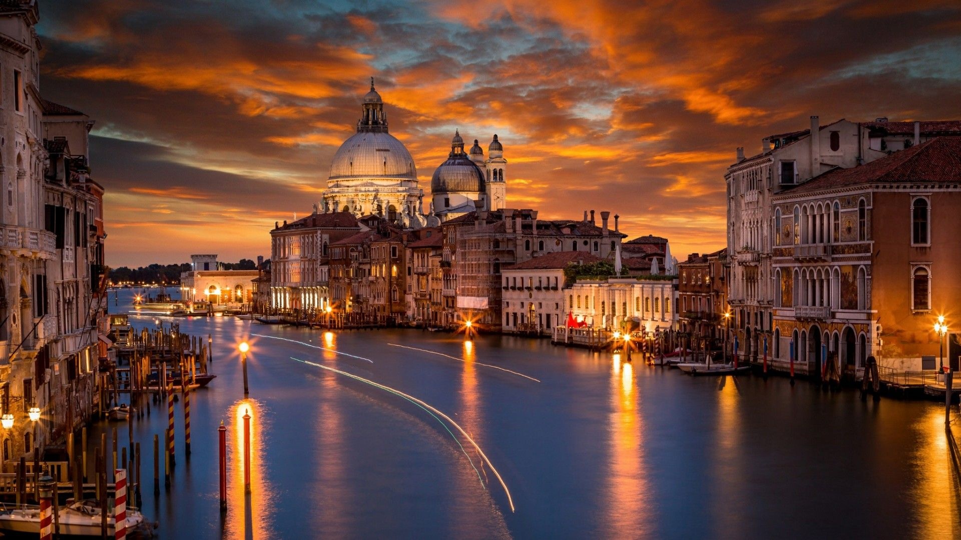 Santa Maria della Salute basilica, Grand Canal Venice, Fiery sunset sky Santa Maria della Salute basilica, Grand Canal Venice, Fiery sunset sky — 1920×1080 HD wallpaper