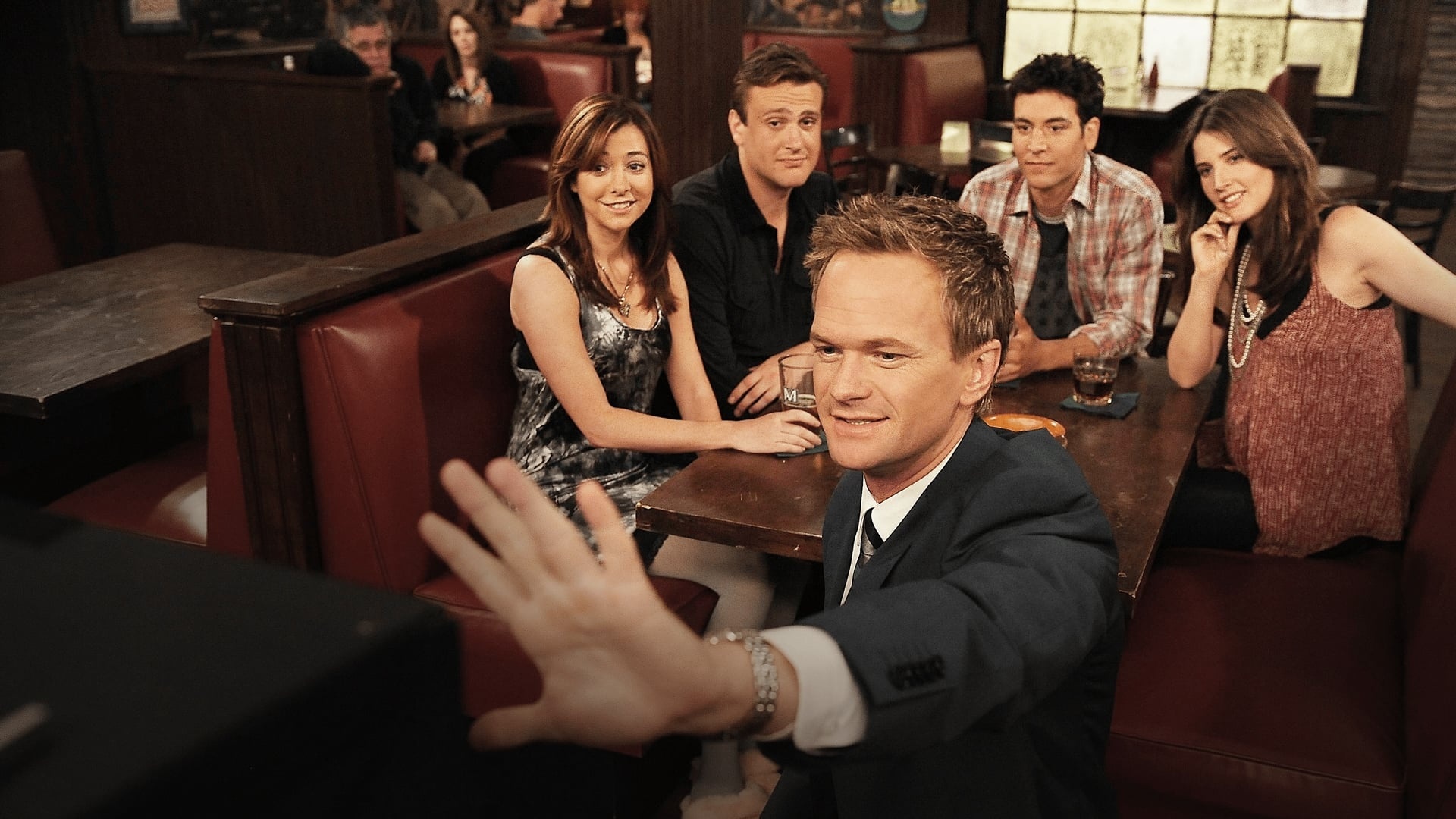 Barney Stinson selfie, MacLaren's Pub booth, HIMYM cast Barney Stinson selfie, MacLaren's Pub booth, HIMYM cast — 1920×1080 HD wallpaper