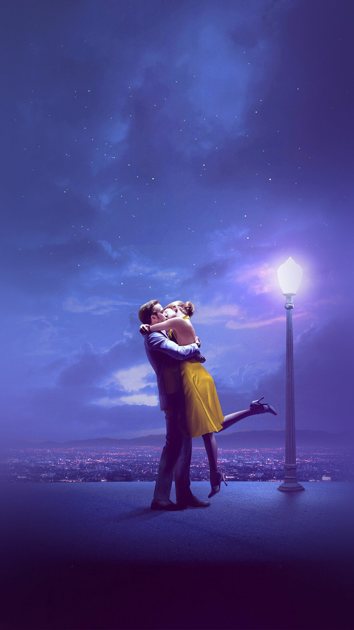Sebastian and Mia embrace, Yellow dress lamppost, Los Angeles skyline night Sebastian and Mia embrace, Yellow dress lamppost, Los Angeles skyline night — 1242×2208 HD wallpaper