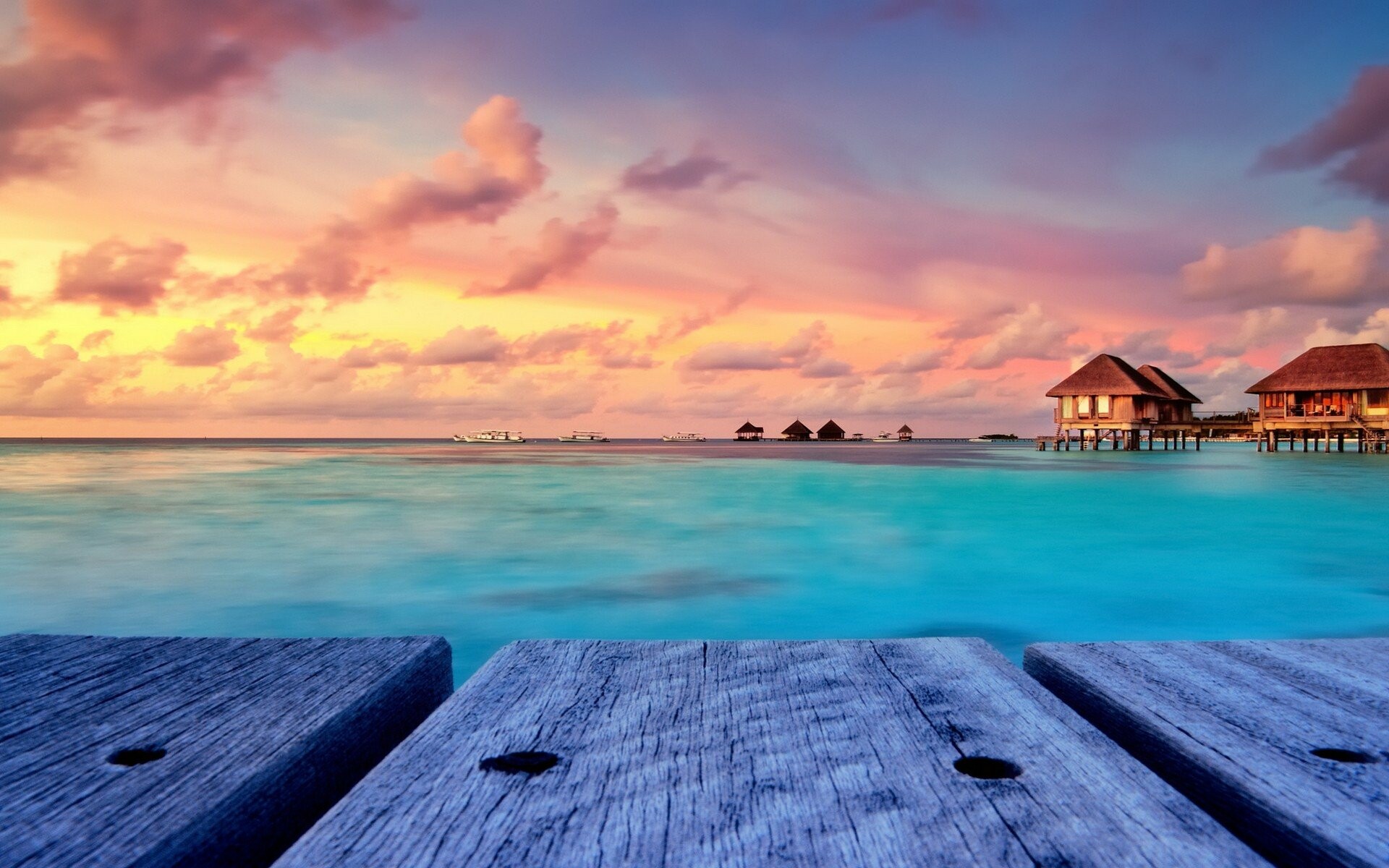 Maldives overwater bungalows, Wooden pier planks, Turquoise lagoon sunset Maldives overwater bungalows, Wooden pier planks, Turquoise lagoon sunset — 1920×1200 HD wallpaper
